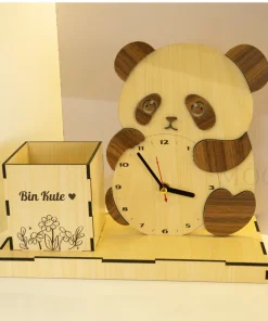Đồng hồ hình gấu trúc kèm ống bút
