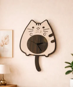 Đồng hồ gỗ treo tường hình mèo Pusheen