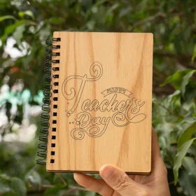 Sổ bìa gỗ khắc tên